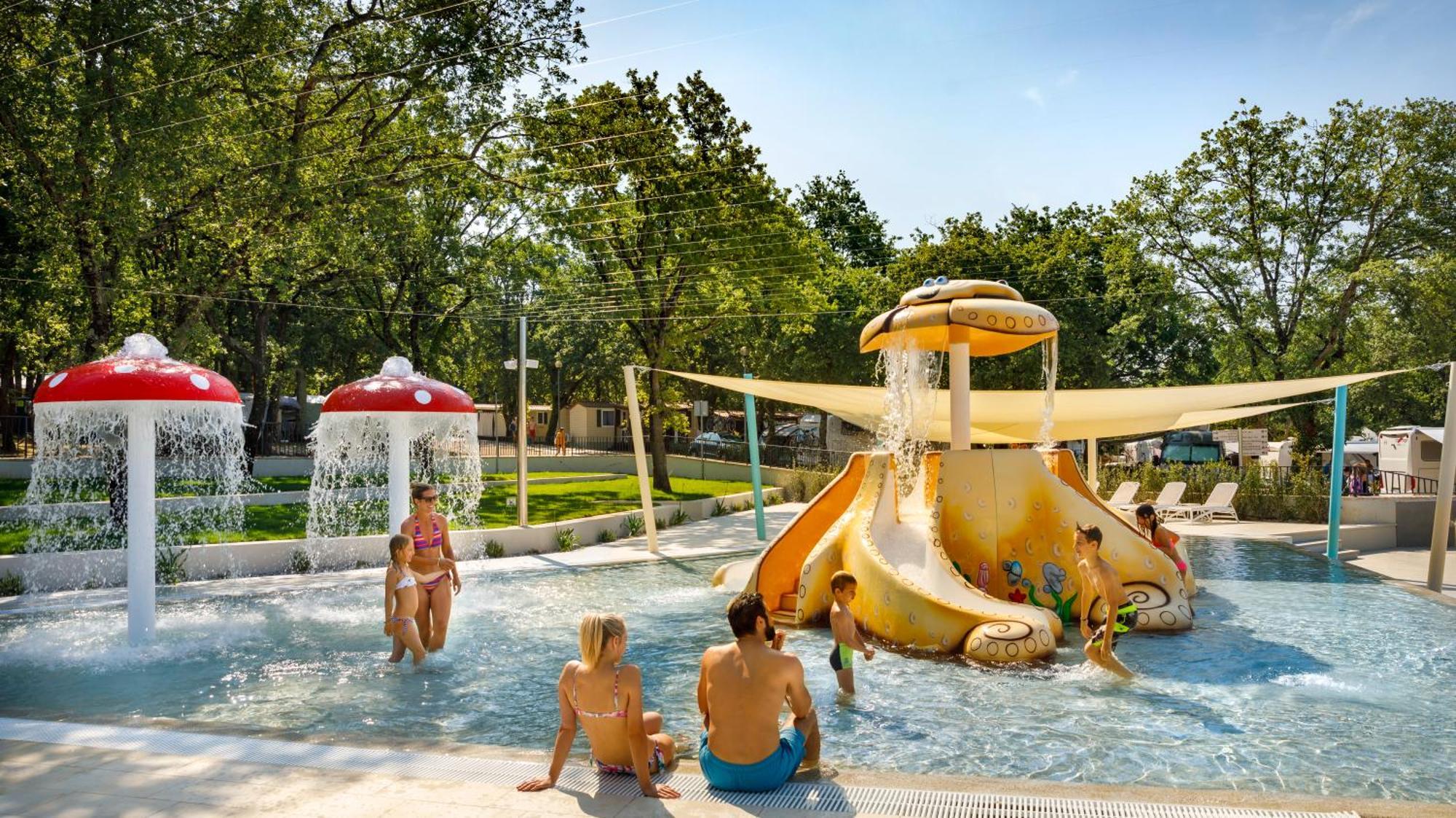 Aminess Planet Camping Maravea Resort - Pitches Novigrad Istria Extérieur photo